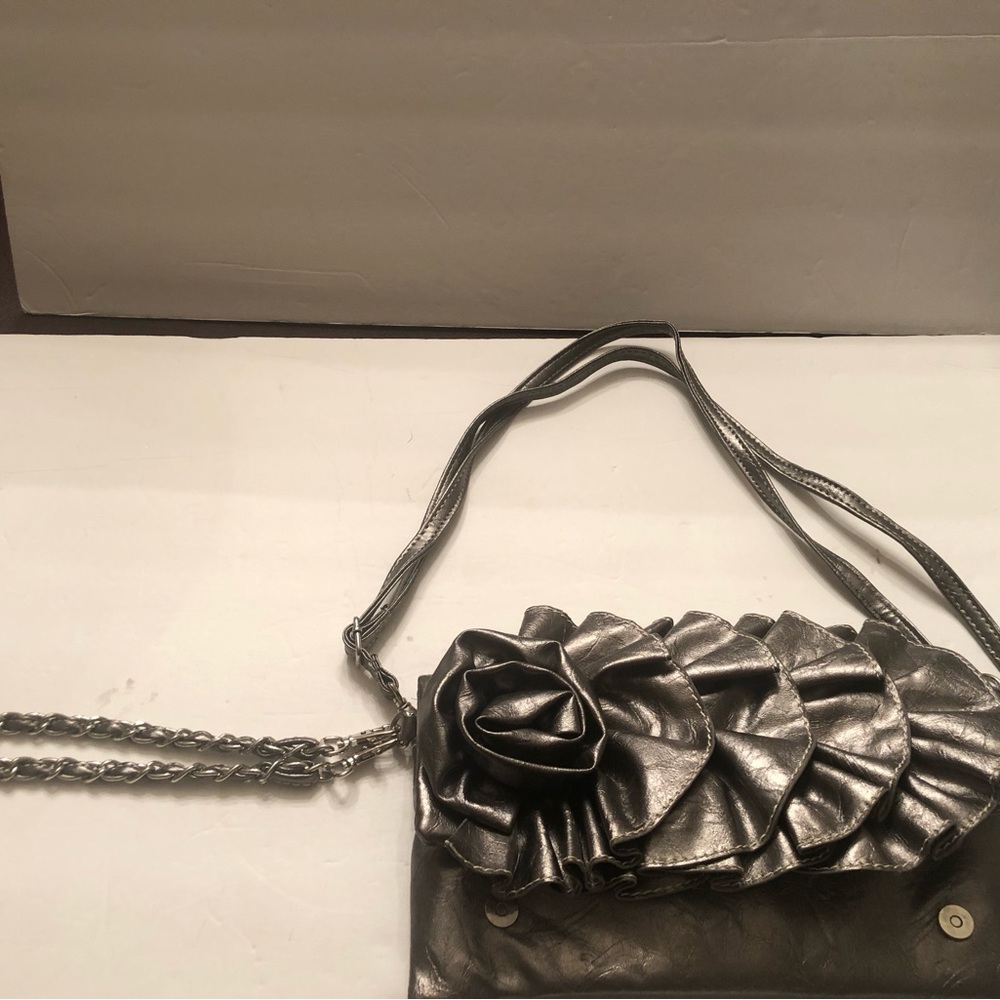 Unique Handbag - image 5